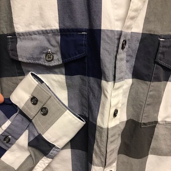 👠Express men’s plaid button down.      Size Large - Picture 4 of 6